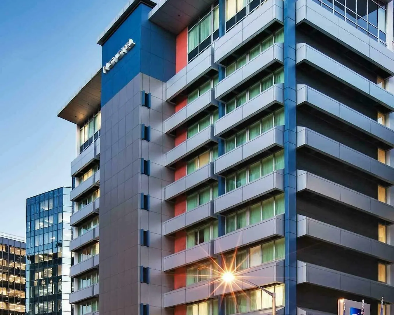 Novotel Wellington 4*,
