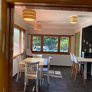 https://central-city-art-deco-2-bedroom-house.rotoruahotelsnz.com